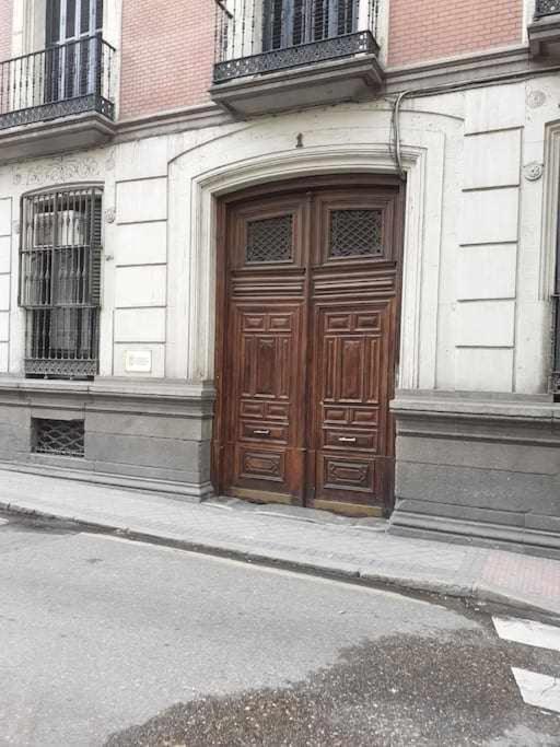Comodo Apartamento Mayor Y Sol Madrid Kültér fotó